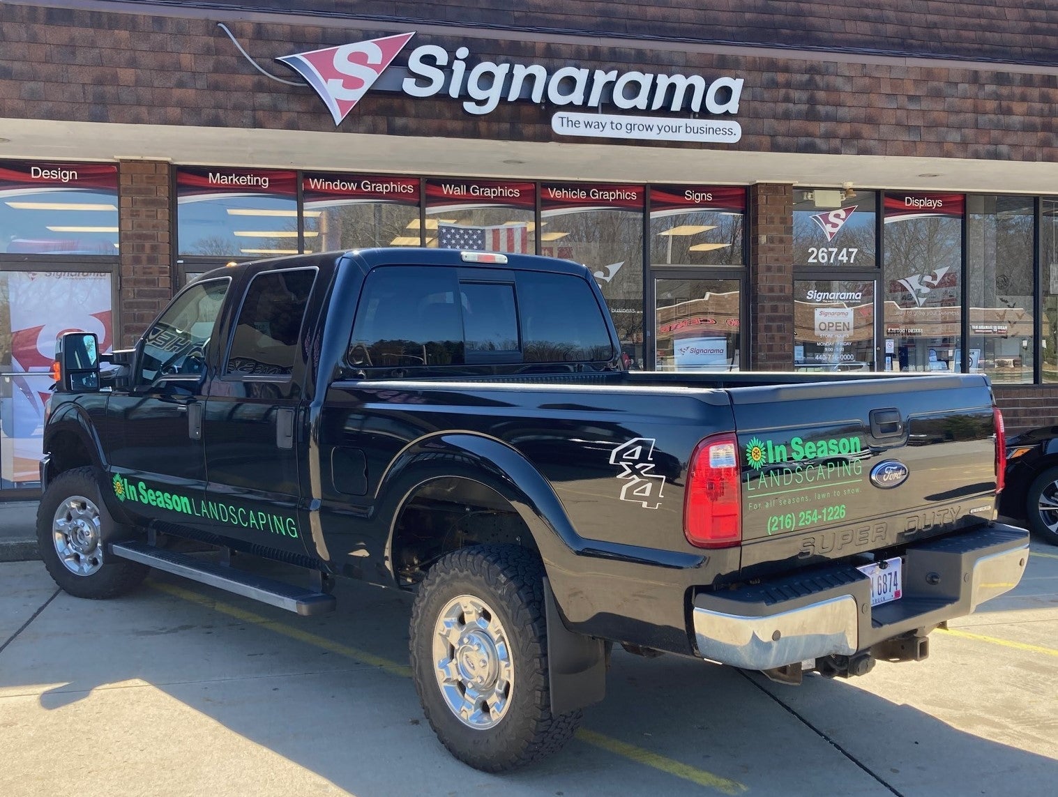 Custom Vehicle Graphics in North Olmsted, OH