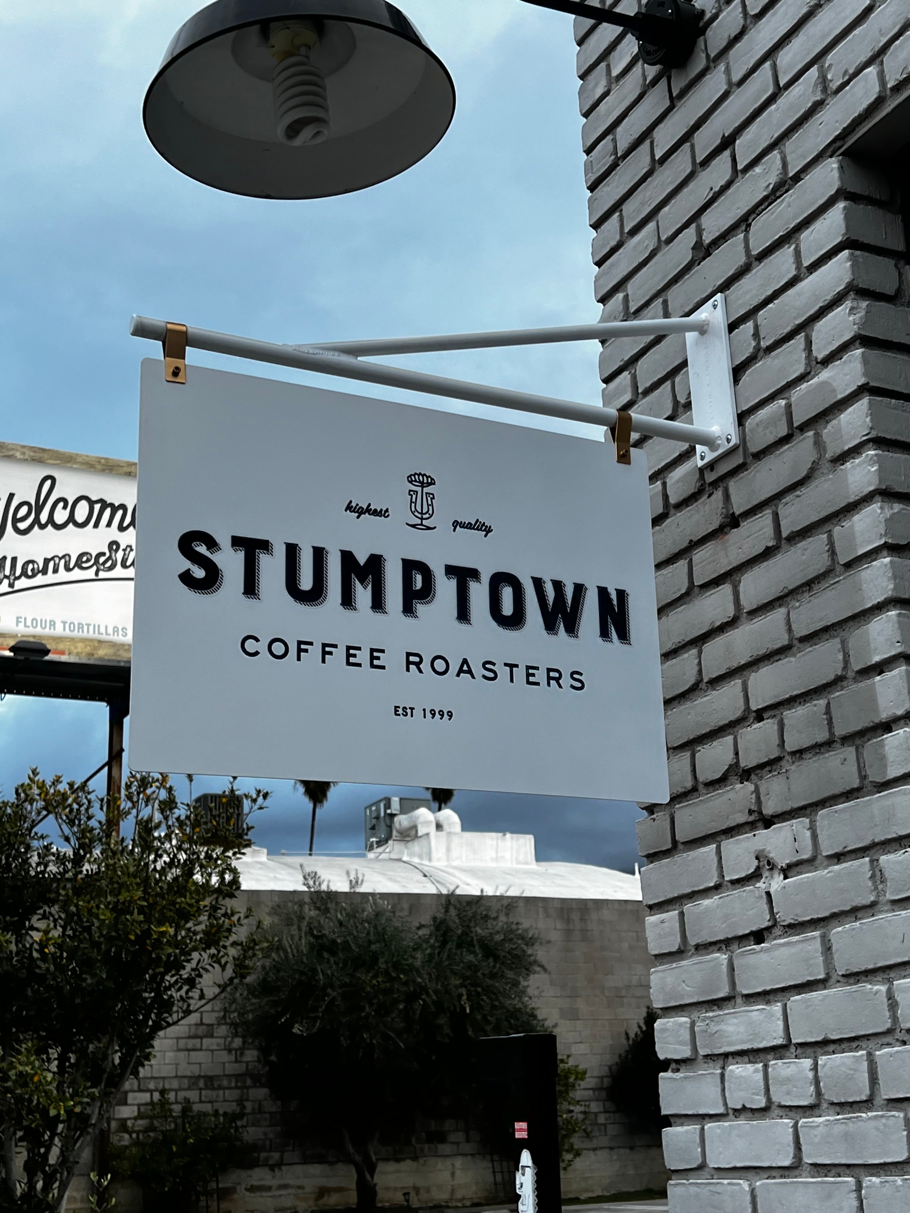 Custom Outdoor Signs for Business