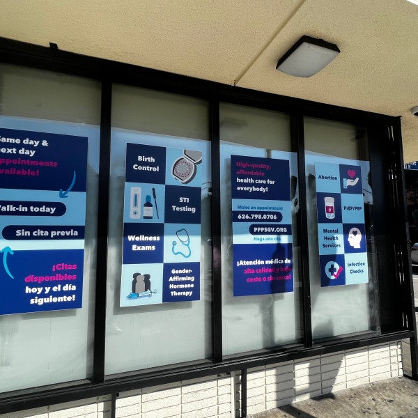 Why Restaurants & Cafés Love Window Graphics