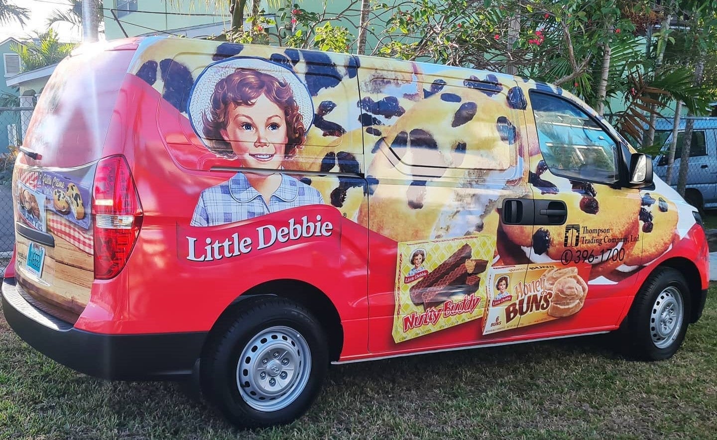 Boost Your Brand Visibility with Custom Fleet Graphics!