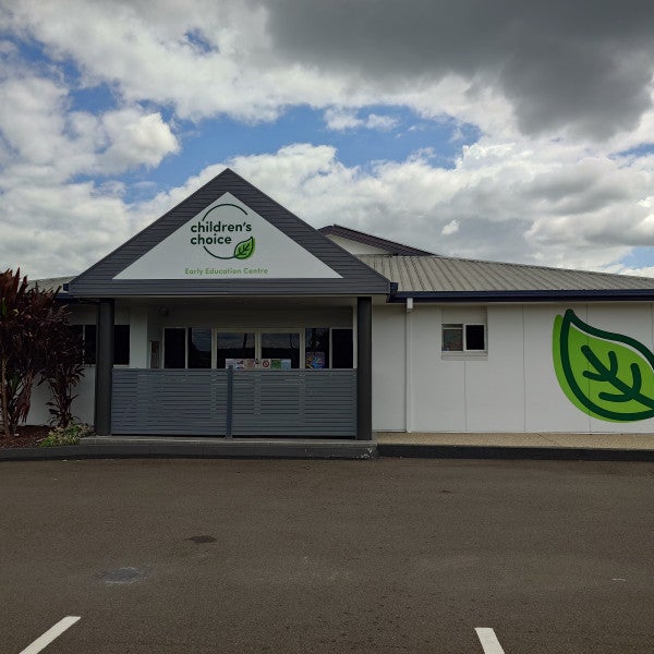 Fascia Sign & Wall Graphics