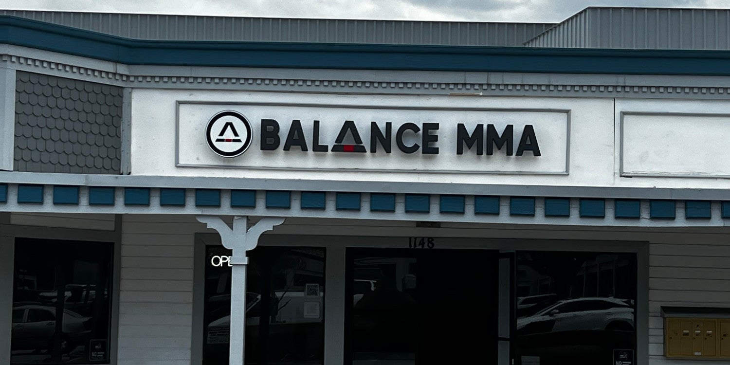 Illuminated & Lighted Signs