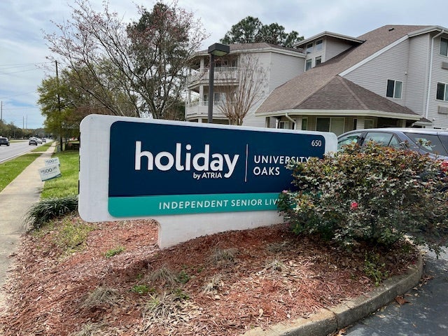 Holiday Senior Living Monument Sign