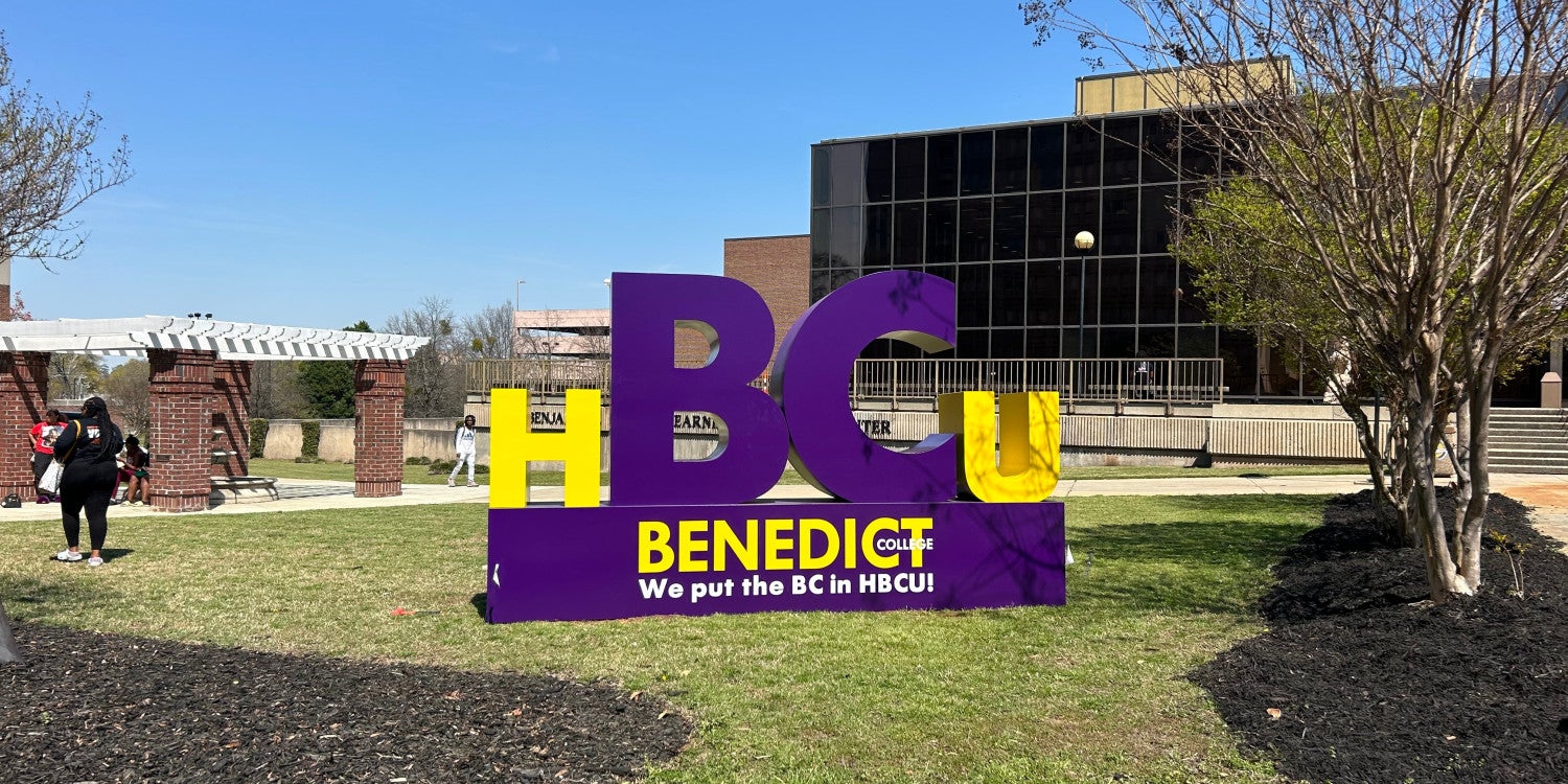Custom Outdoor Signs for Business