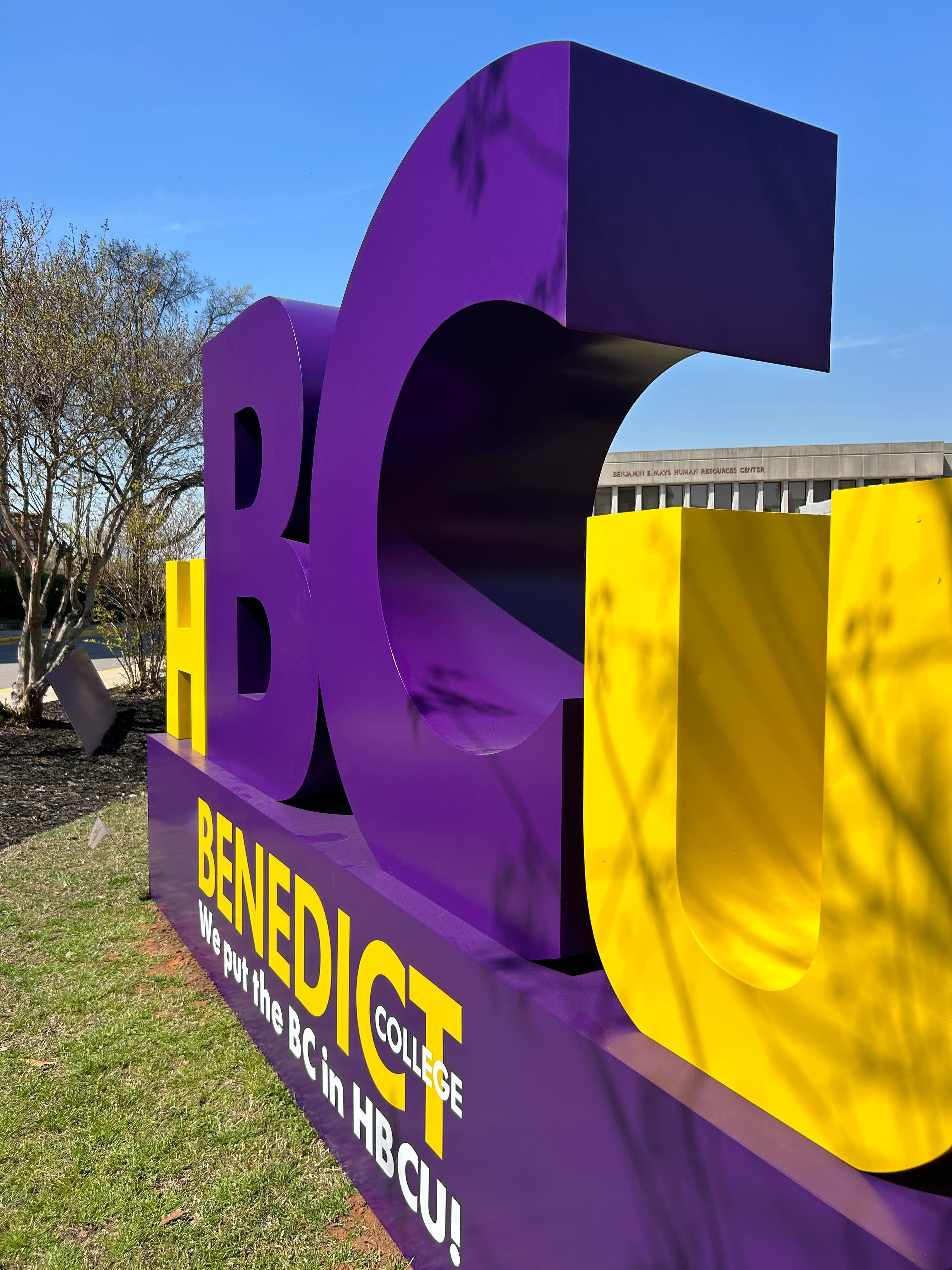 Stand Out From the Crowd with Custom Sign Solutions