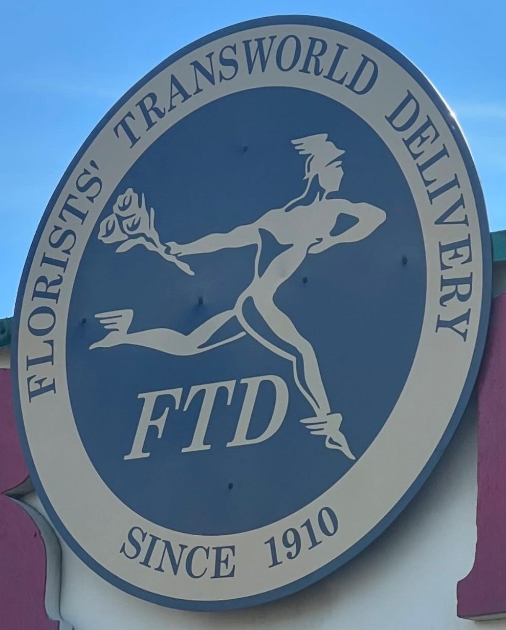 Customized Fabricated Building Signs Spring Hill, FL / Brooksville