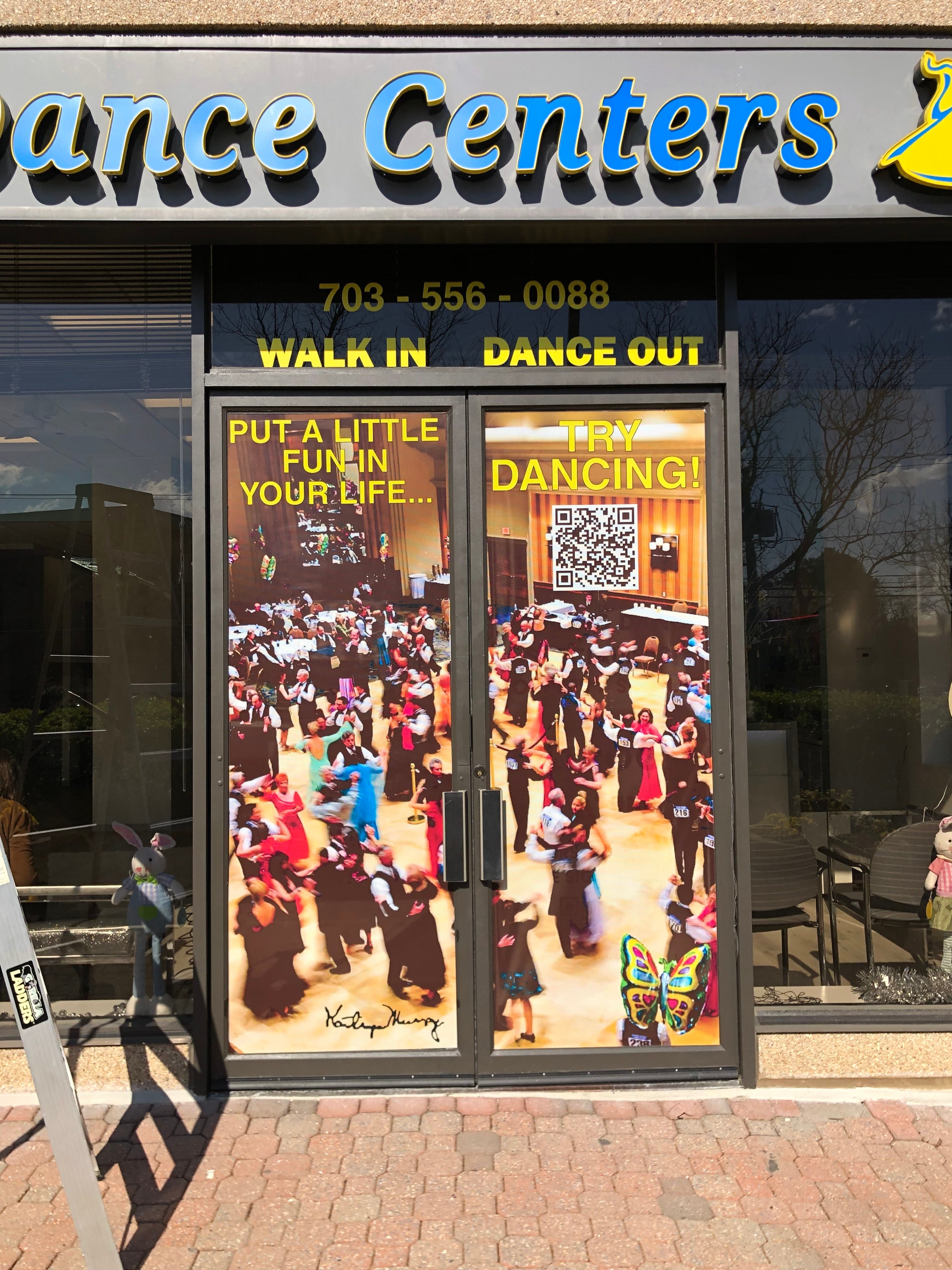 Grab Attention With Fresh Window and Door Graphics!