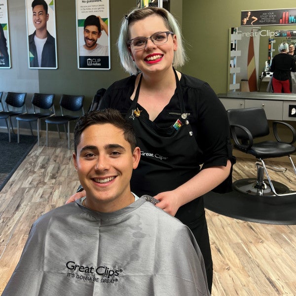 Meet Greg Thomas: The Visionary Franchisee Shaking Up Haircare Industry Norms with Engaging Experiences Meet Greg Thomas: The Visionary Franchisee Shaking Up Haircare Industry Norms with Engaging Experiences