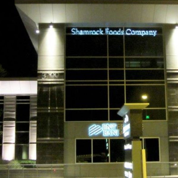 Midtown Signarama (Phoenix) completes a successful sign project with Shamrock Foods