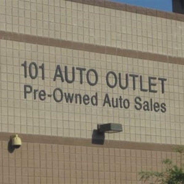 Building sign for 101 Auto Outlet by Midtown Signarama (Phoenix), 602.650.1150, MidtownSignsAZ.com
