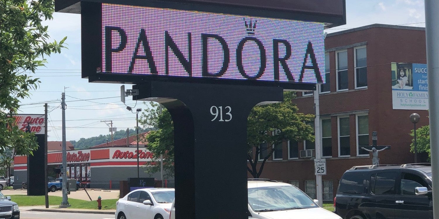 Digital Signs and Displays
