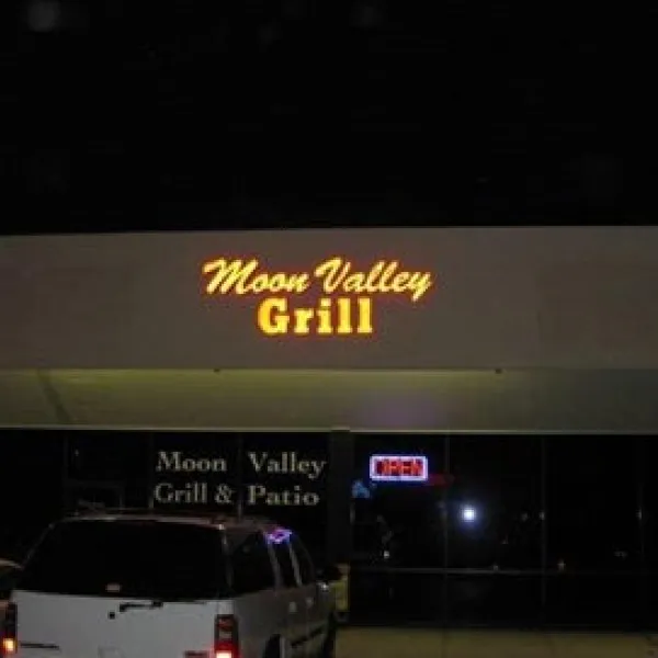 Pan Channel Letter Sign for Moon Valley Grill by Midtown Signarama (Phoenix), 602.650.1150, MidtownSignsAZ.com
