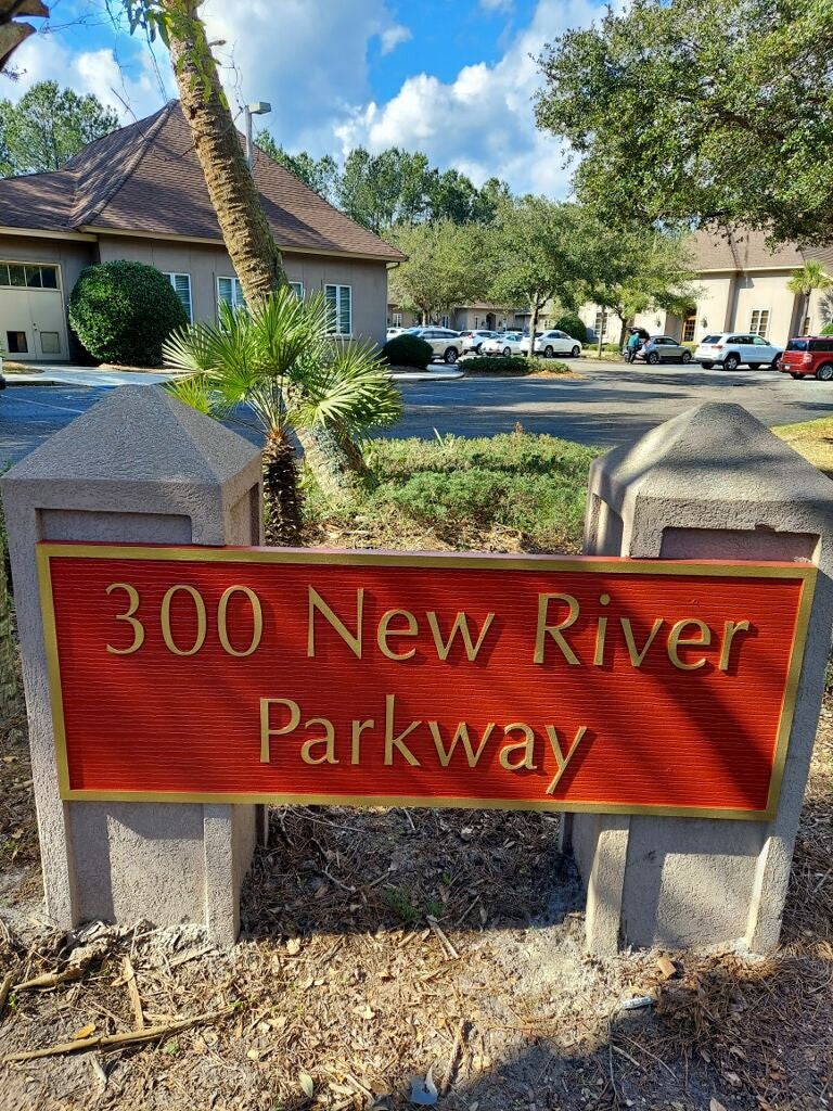 Sign Fabricators
