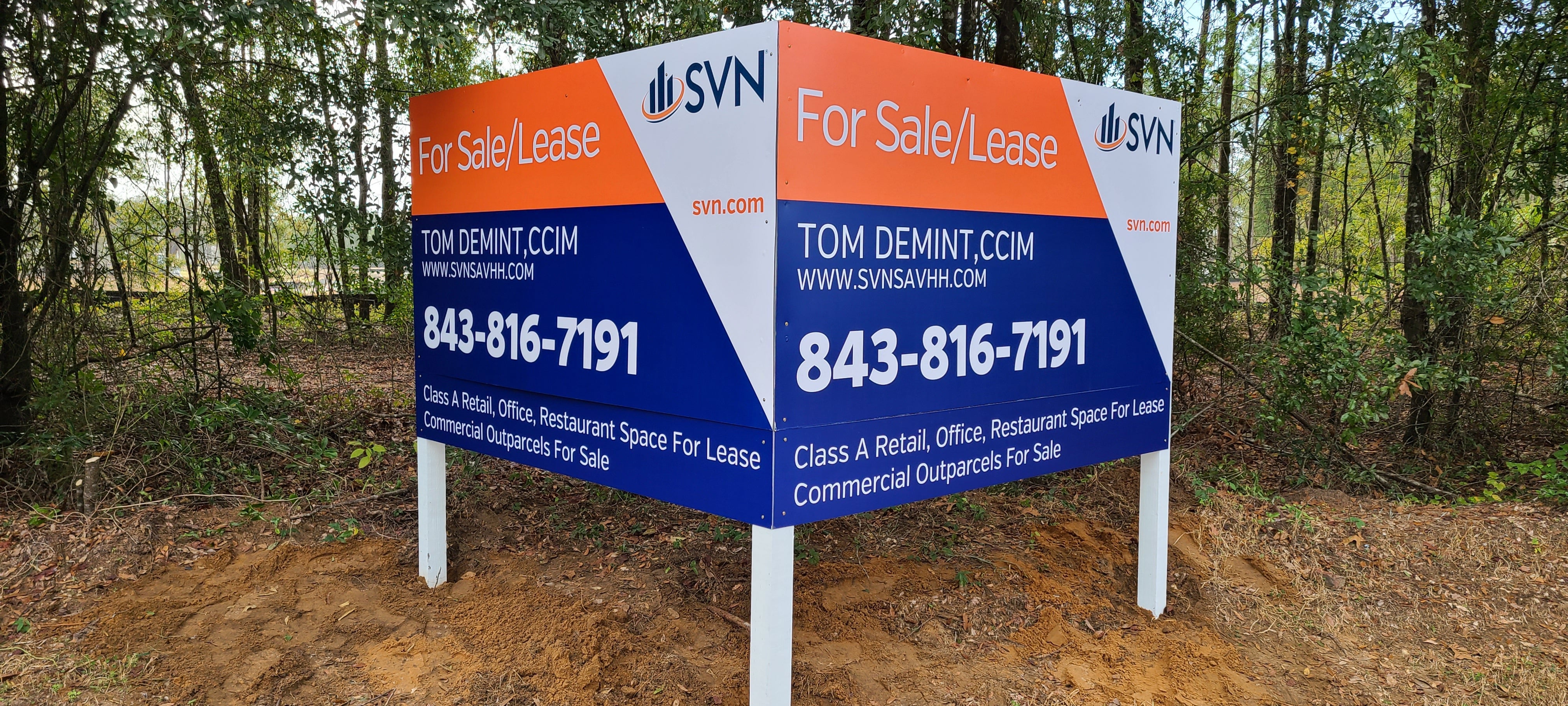 Custom Outdoor Signs for Business