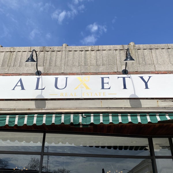 Storefront Sign - Aluxety - Beverly
