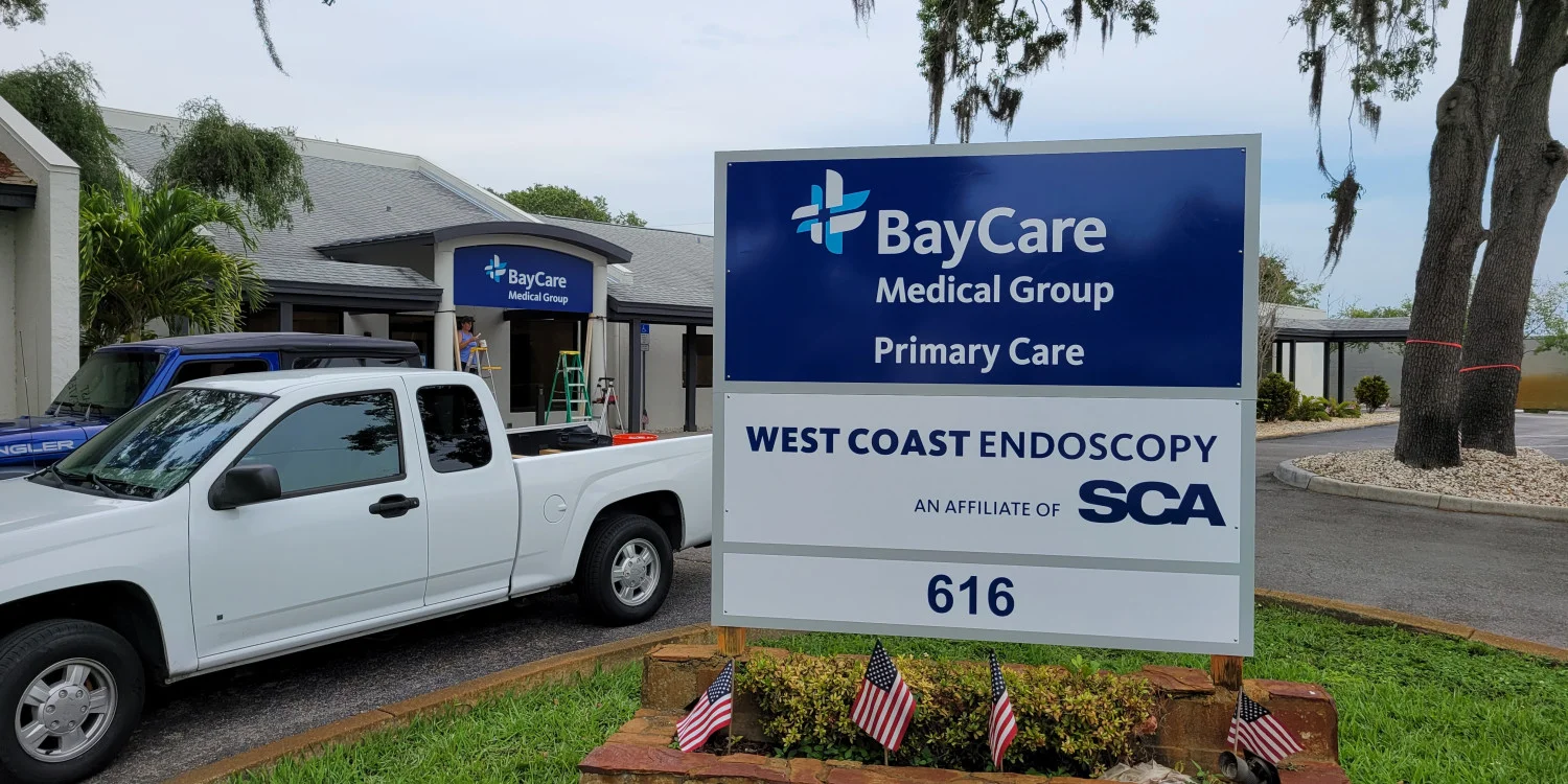Outdoor Illuminated & Backlit Signs