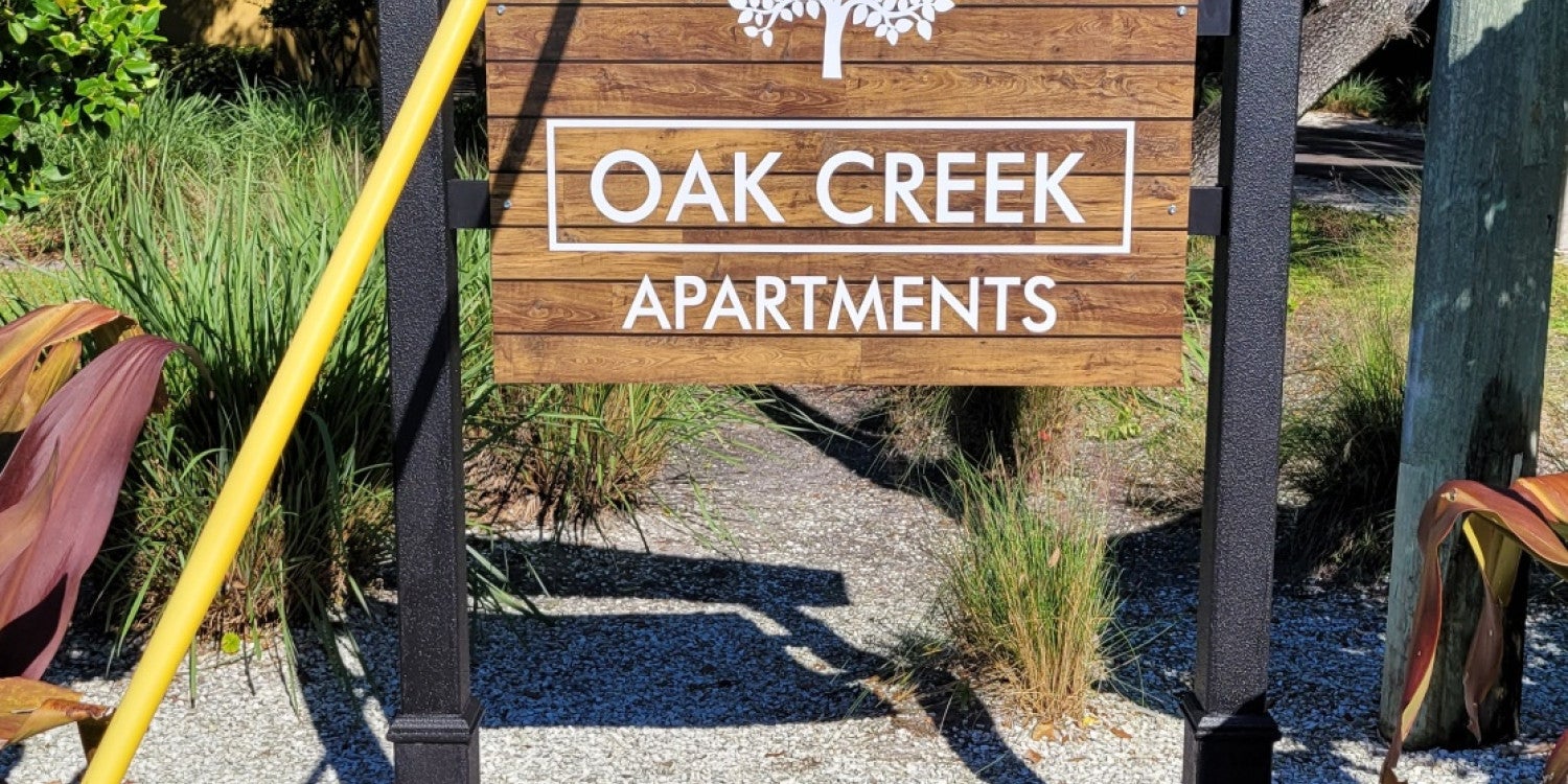 Custom Outdoor Signs for Business