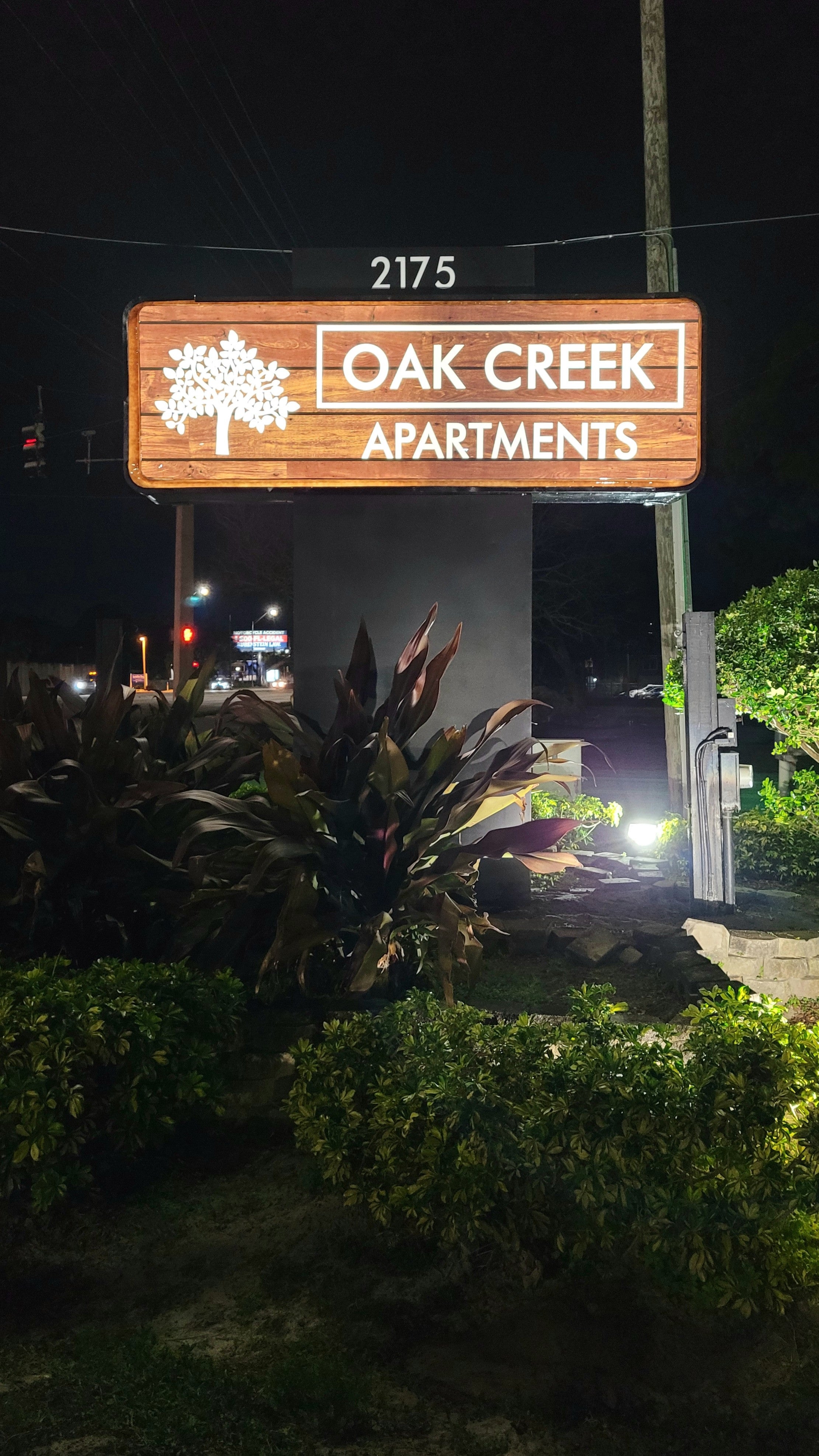 Illuminated & Lighted Signs