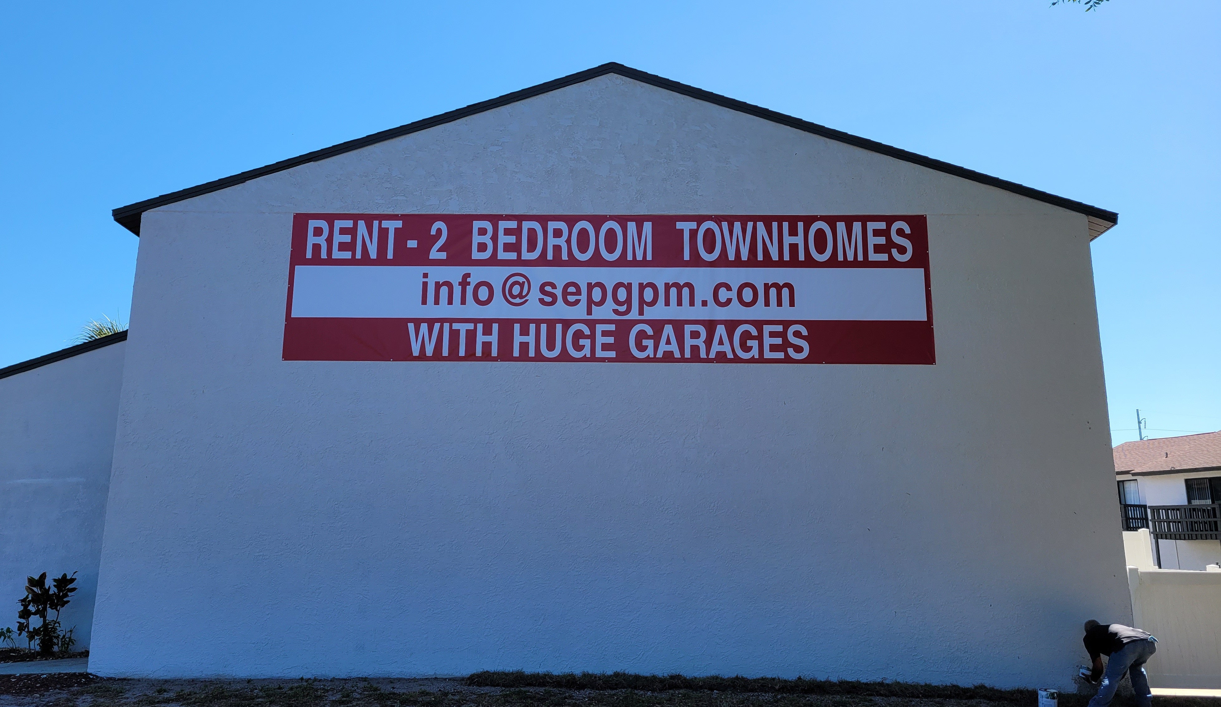 Custom Outdoor Signs for Business