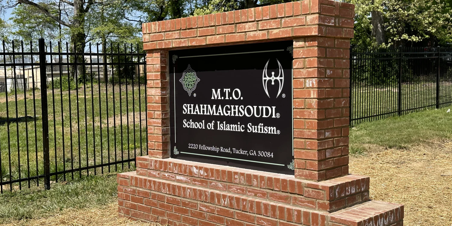 Custom Outdoor Signs for Business