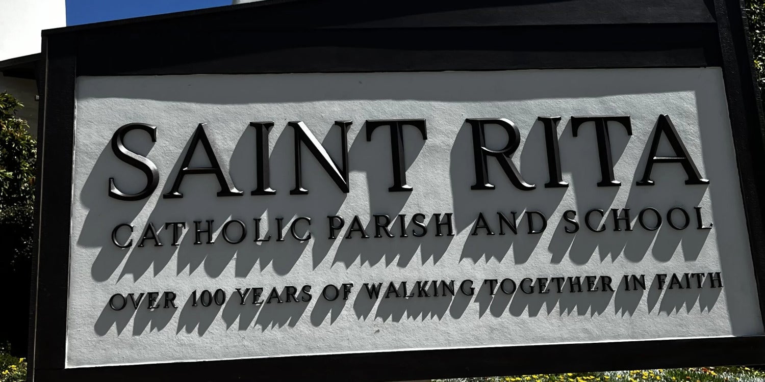 Custom Outdoor Signs for Business