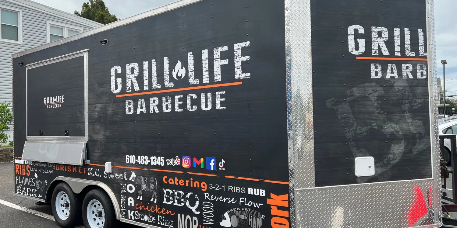 Trailer Wraps, Signs & Graphics