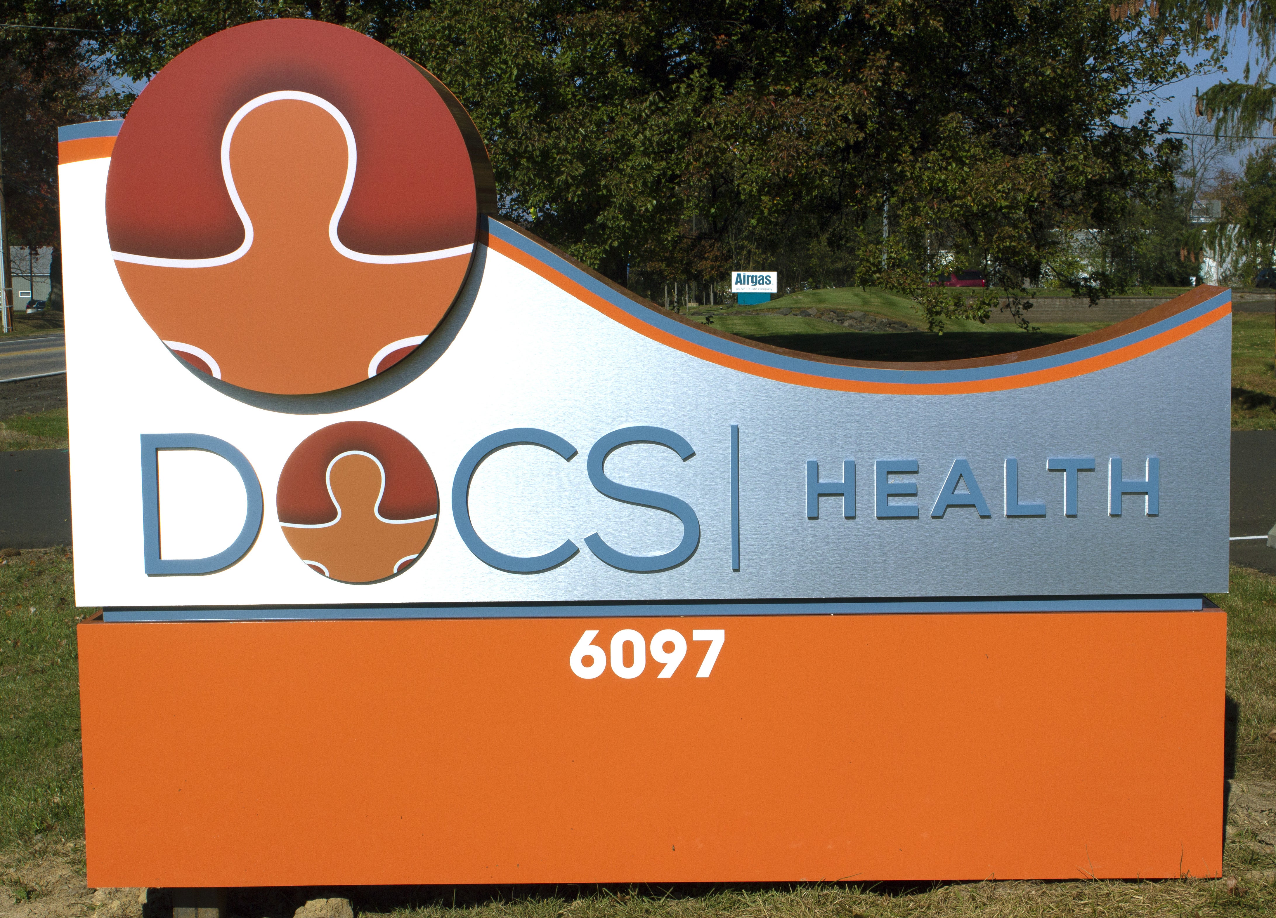 Custom Outdoor Signs for Business