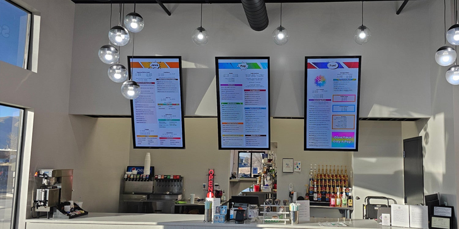 How Does Digital Signage Transform the Entertainment Experience?