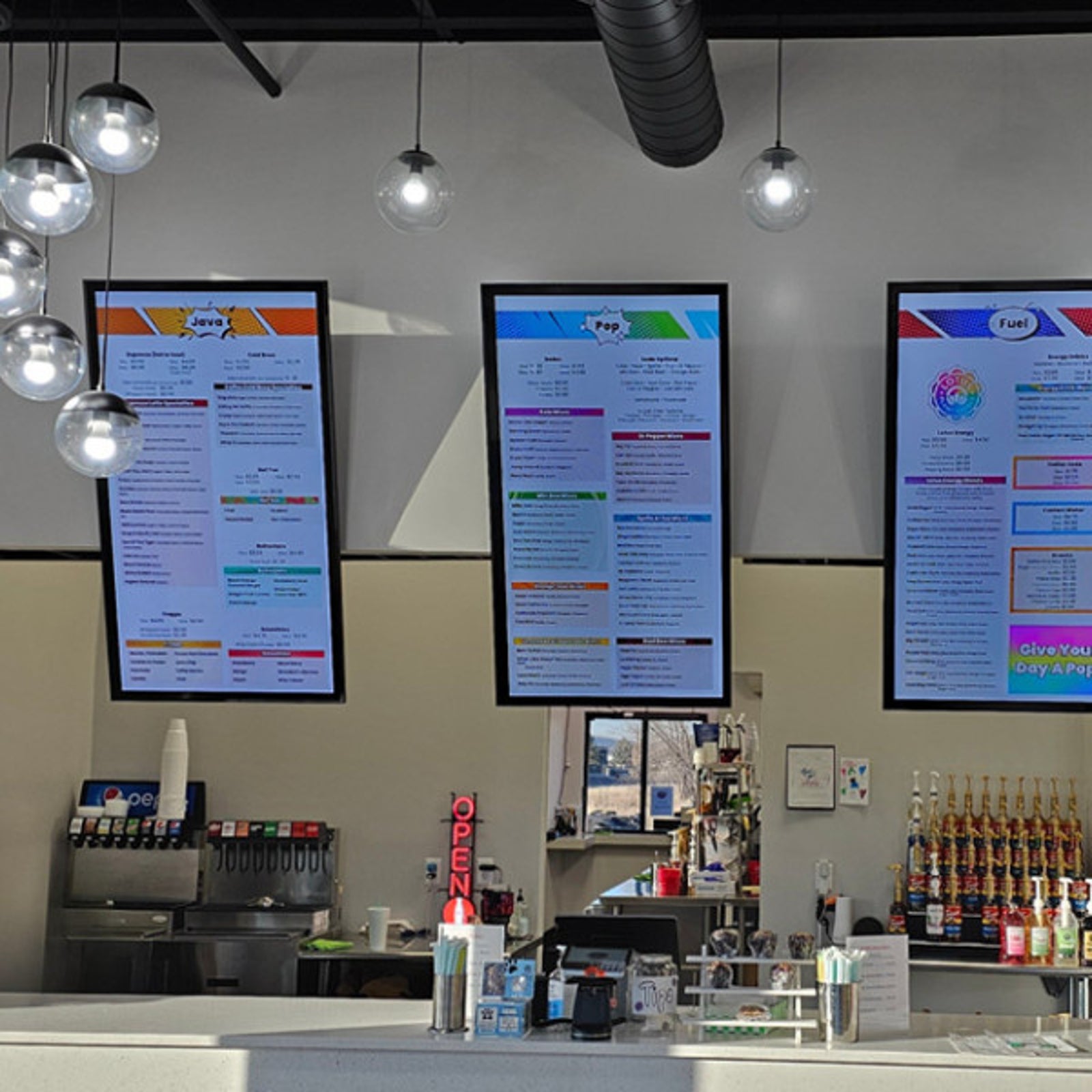 How Does Digital Signage Transform the Entertainment Experience?