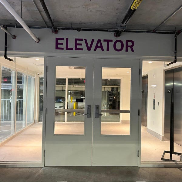Elevator Esplanade