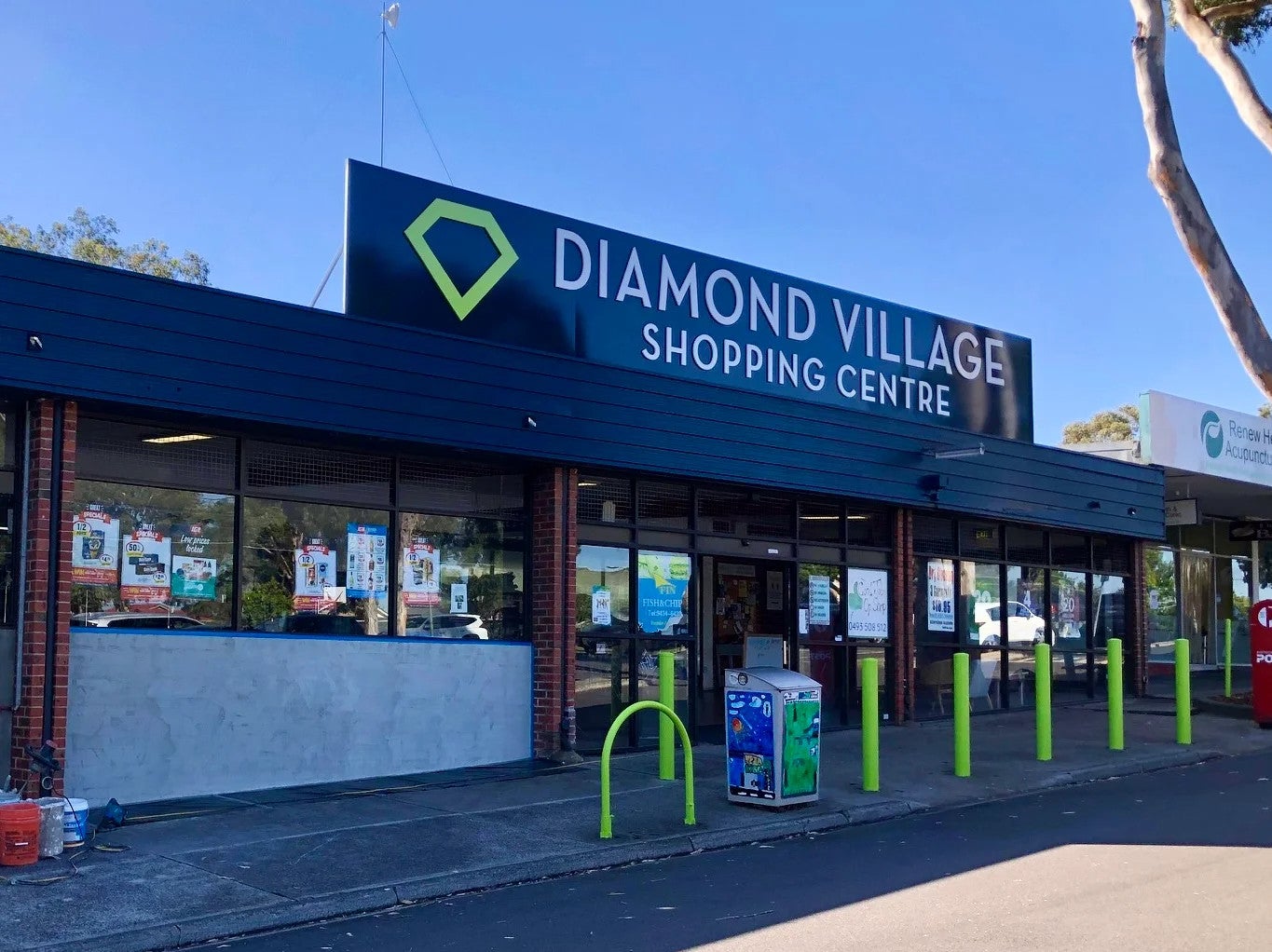 Diamond Village Shopping Centre - Upgrade Signage - Watsonia VIC.