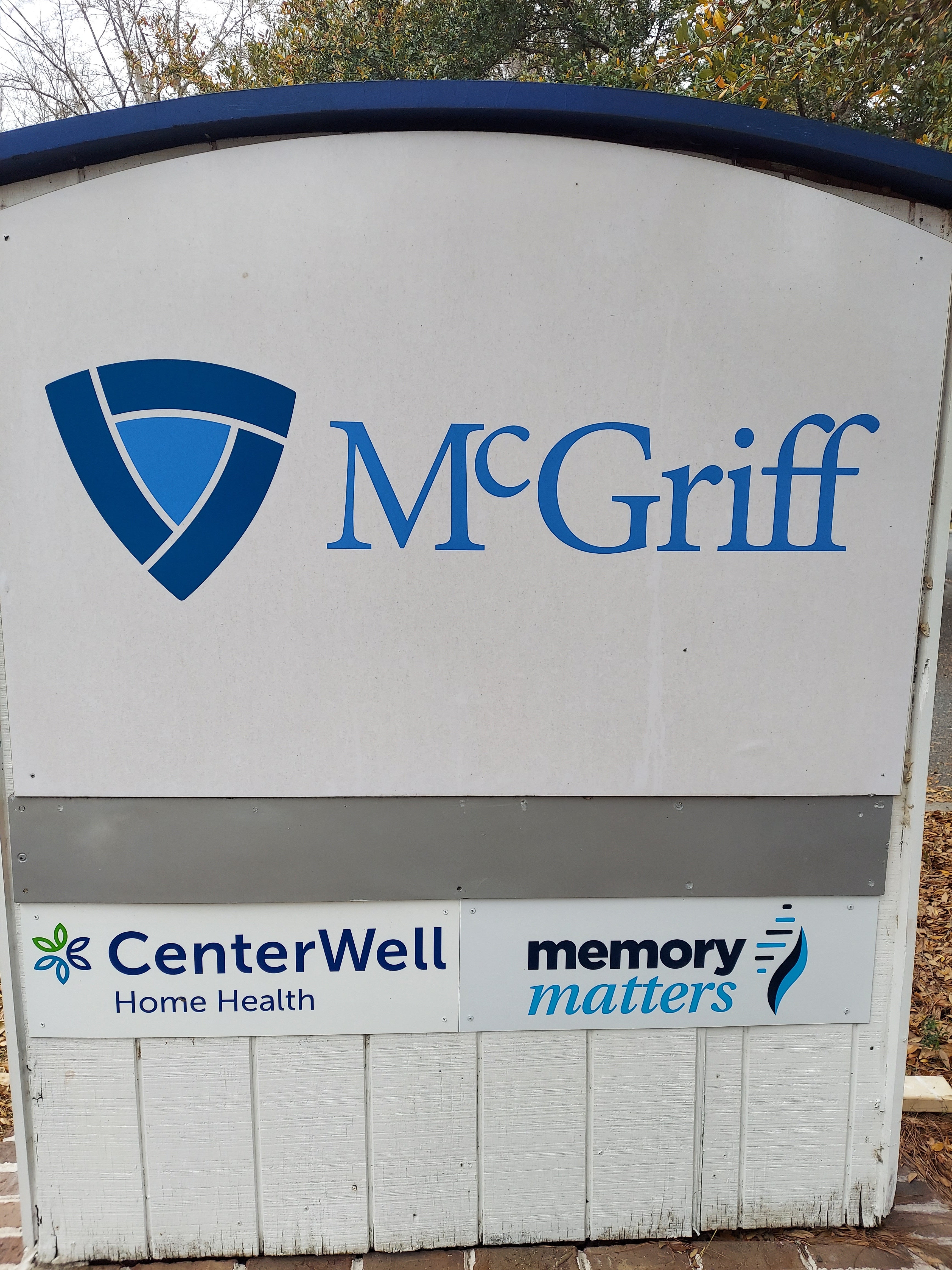 Custom Outdoor Signs for Business