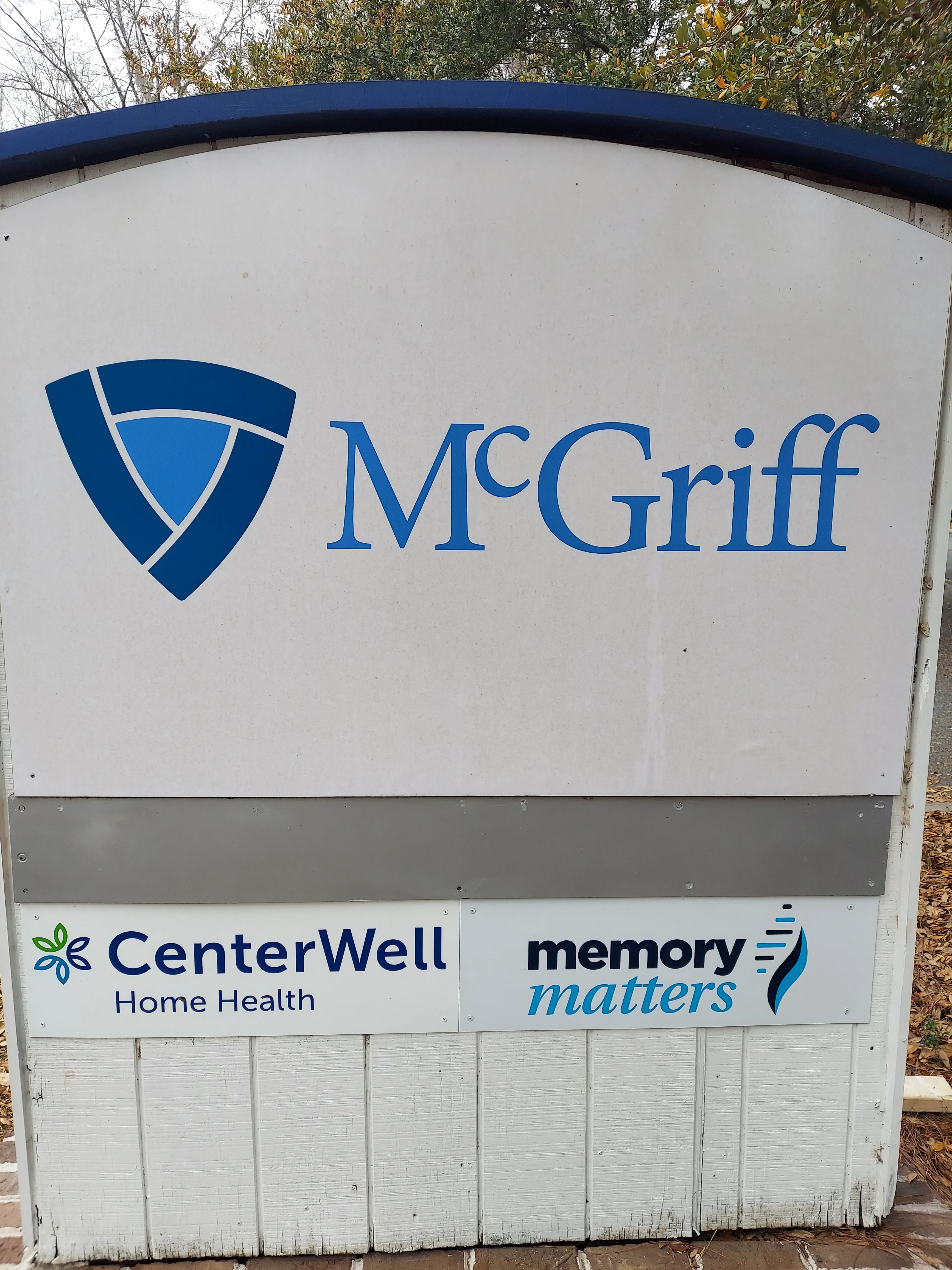 Custom Outdoor Signs for Business