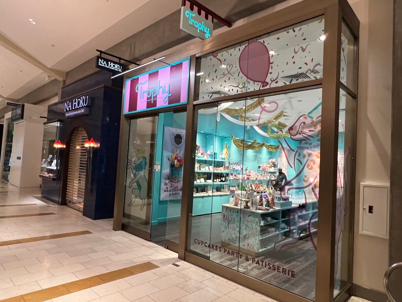 Trophy Cupcakes Opens Brand Store in Bellevue Square, Bellevue, WA