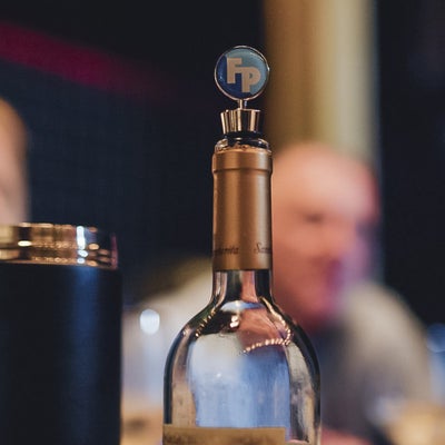 https://cdn.gorilladash.com/images/media/12557403/fully-promoted-usa-wine-promo-lifestyle-april24-14-square-662febca139f2.jpg?auto=webp&crop=1%3A1%2Csmart&width=400