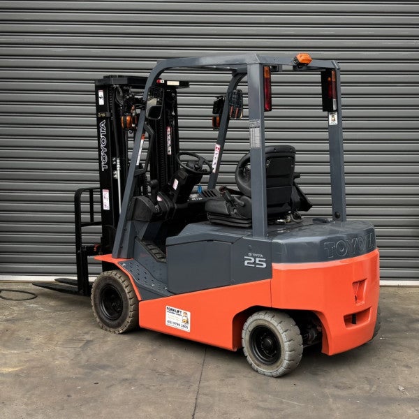 Used Toyota Electric Forklift #2140