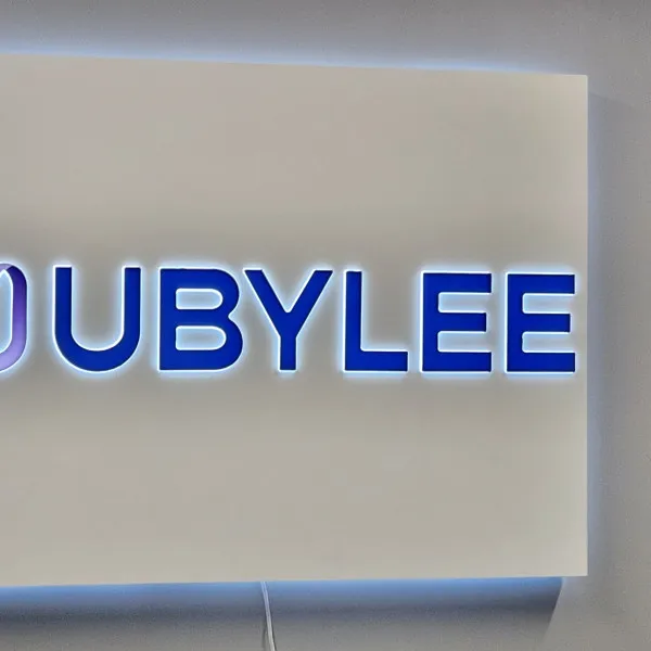 UBYLEE_01