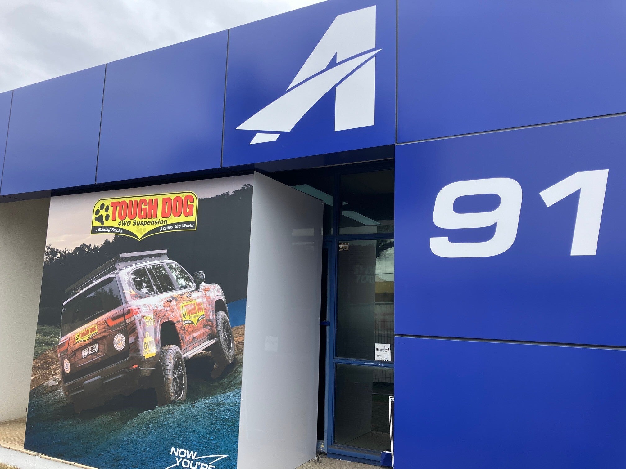 ACP Signage: Sleek and Durable Solutions