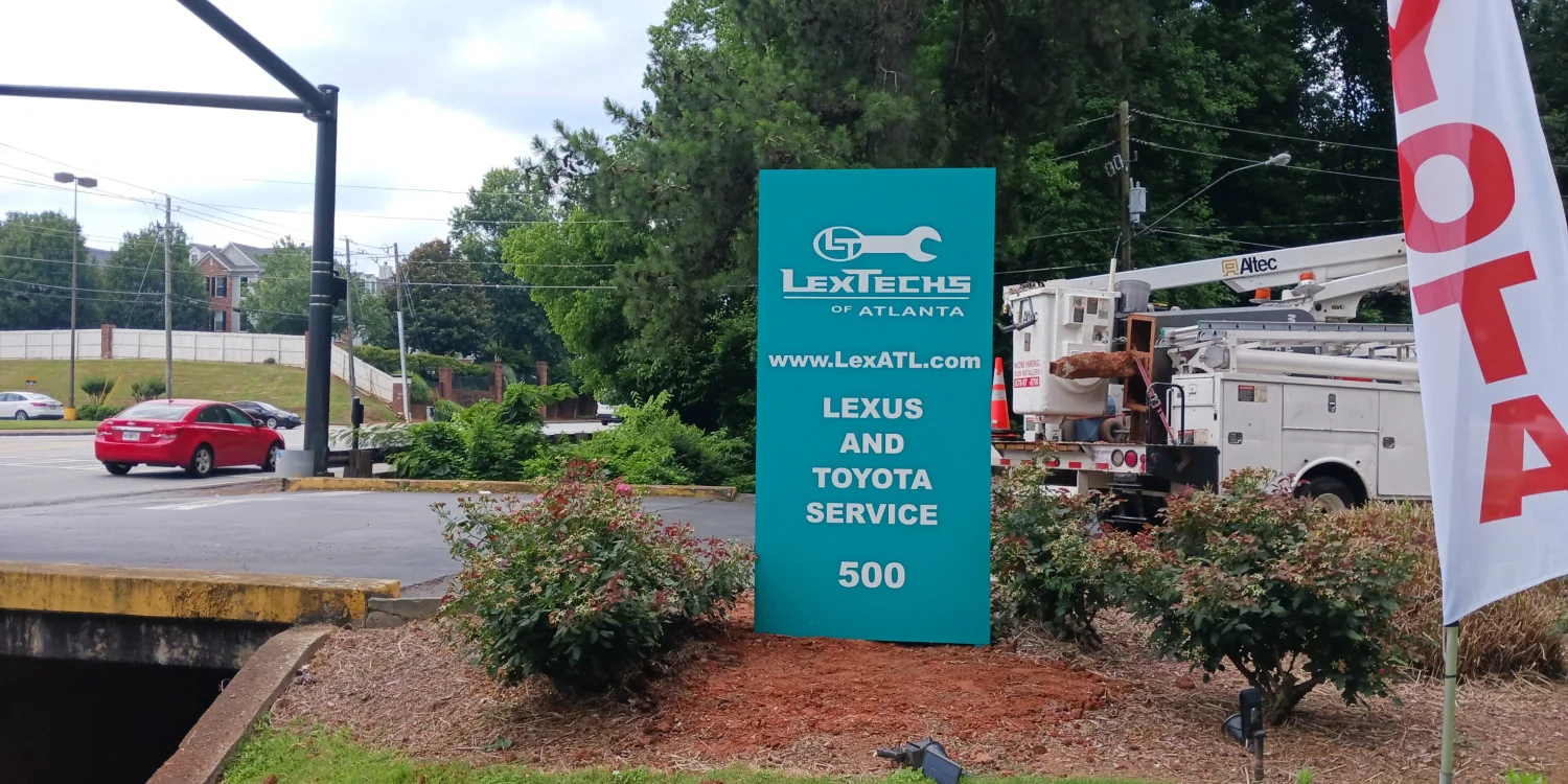 Custom Outdoor Signs for Business