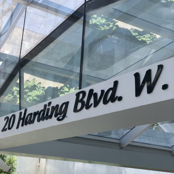 20 Harding Blvd. W. Picture # 4