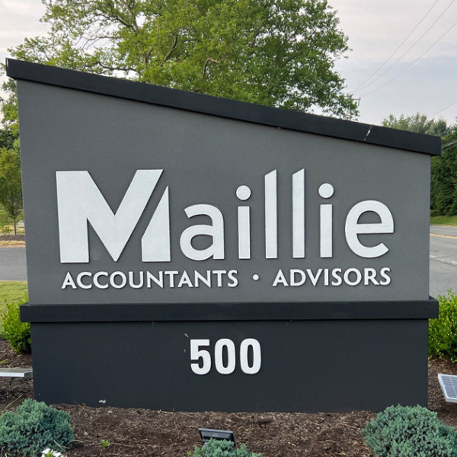 Signage For Outdoor Spaces: Brand Identity