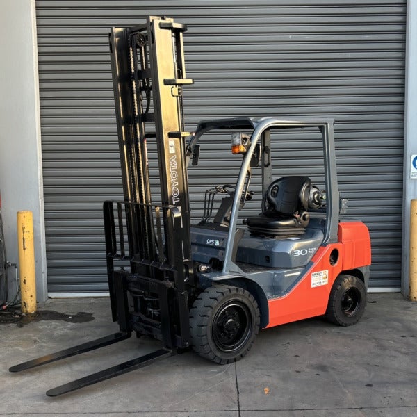 Used Toyota LPG Forklift #2049