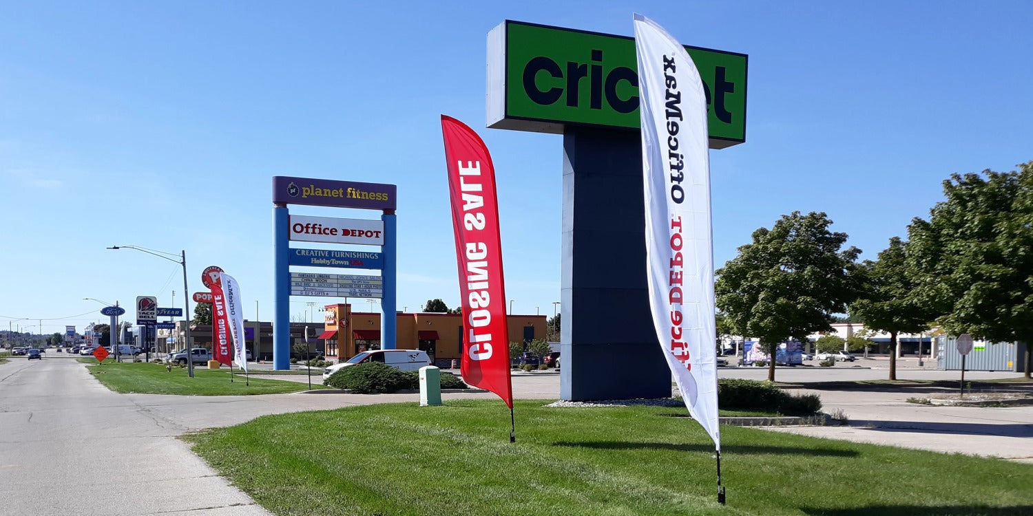 Feather Flags & Teardrop Banners