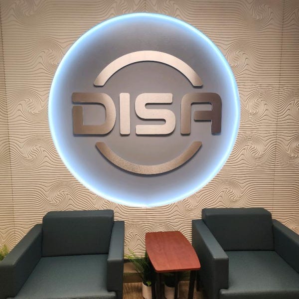 DISA - Dimmable Lobby Wall