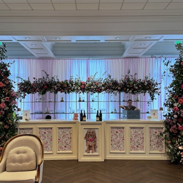 How Can Custom Wedding Signs Elevate Your Guest Experience?