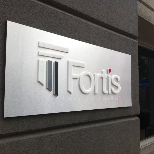 exterior 3D letters, logo on panel 2