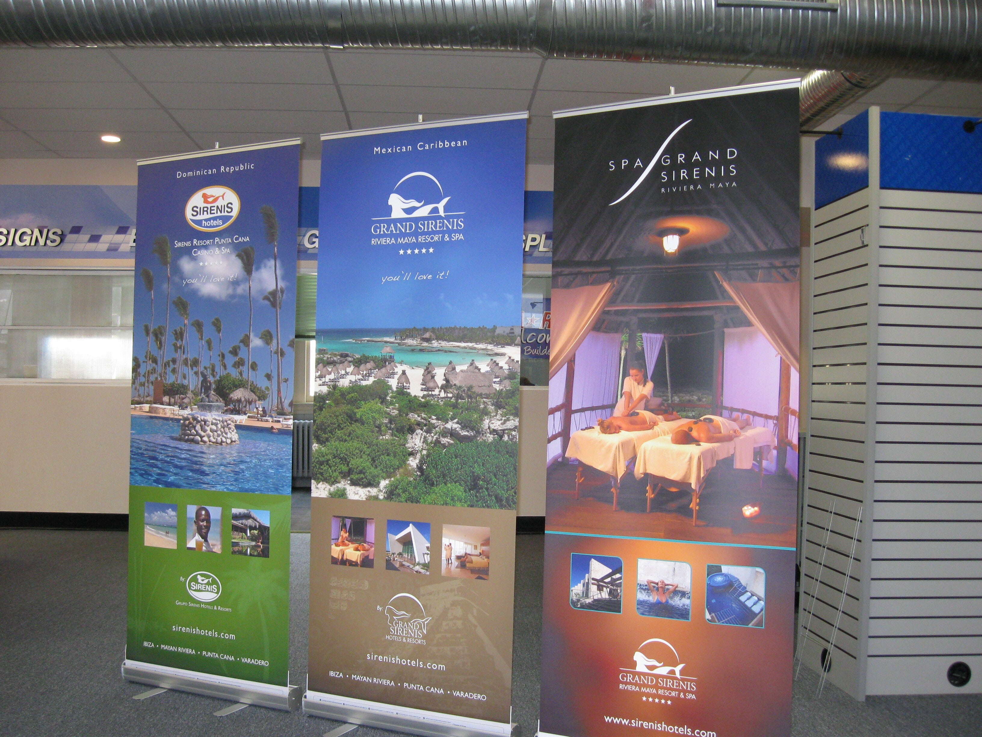 RETRACTABLE BANNER STANDS by Signarama Milwaukee