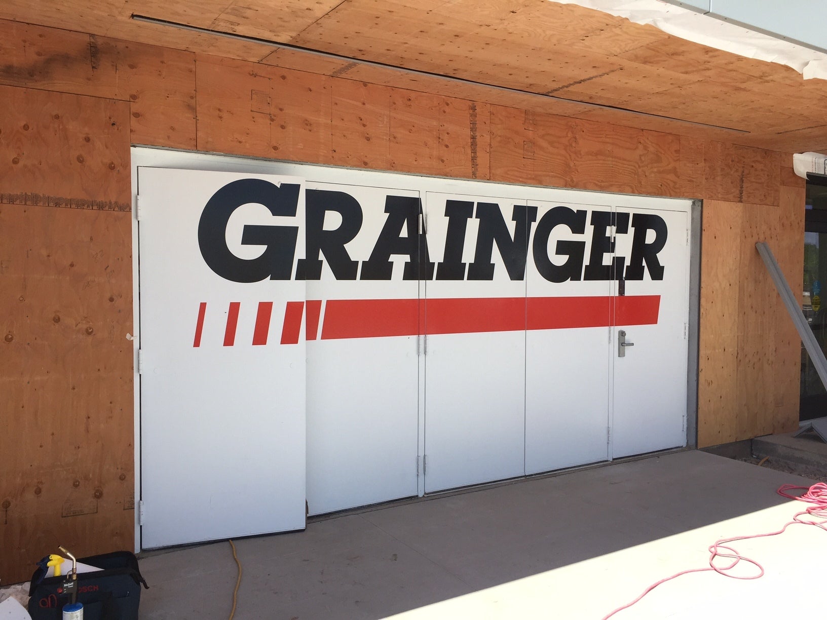 VINYL GRAPHICS by Signarama Milwaukee