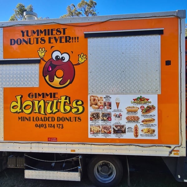 Jawdropping food truck signage