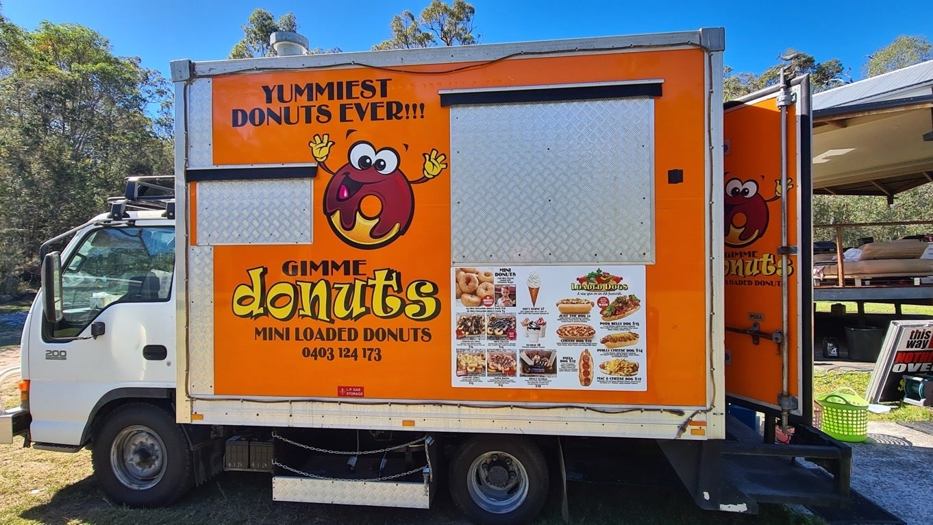 Jawdropping food truck signage